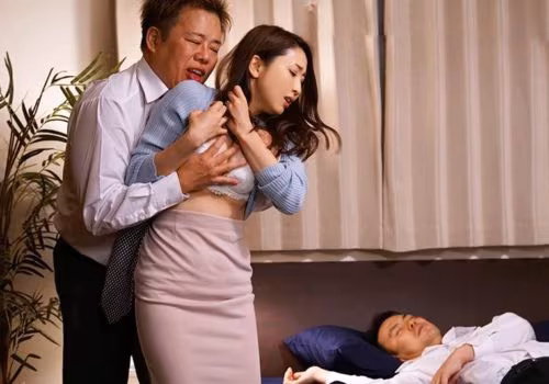 JUL-197 Đến nhà chơi, sếp chuốc say nhân viên rồi địt cô vợ